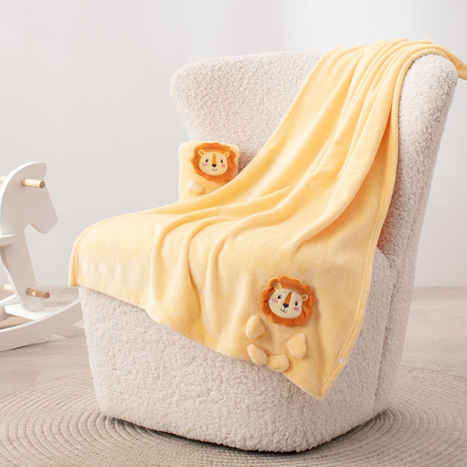 Foldable Lion Shape Plush Blanket, Super Soft Warm Breathable Receiving Blankets Newborn Nursery Swaddle Blankets Gifts for Crib - 图片 3
